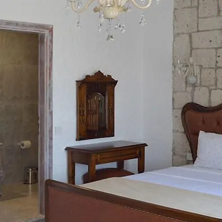 Fehmi Bey ホテル 2*