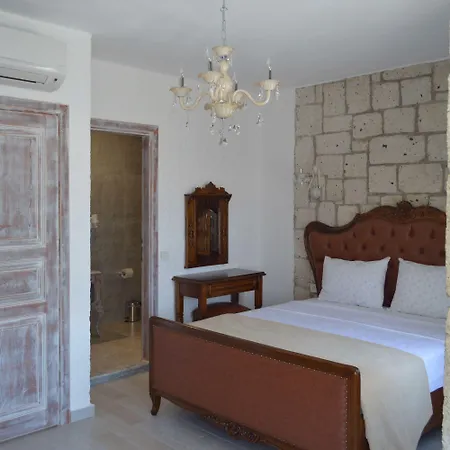 Fehmi Bey Hotel