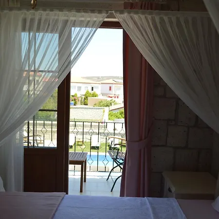 Fehmi Bey ホテル 2*