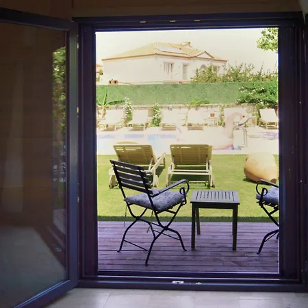 Fehmi Bey فندق ألاتشاتي