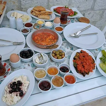 Fehmi Bey 2* 알라카티