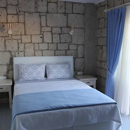 فندق Fehmi Bey ألاتشاتي