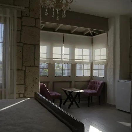 فندق Fehmi Bey ألاتشاتي