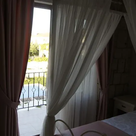 Hotel Fehmi Bey 2*