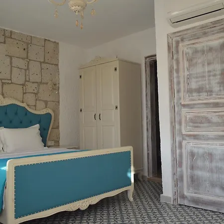 فندق Fehmi Bey ألاتشاتي